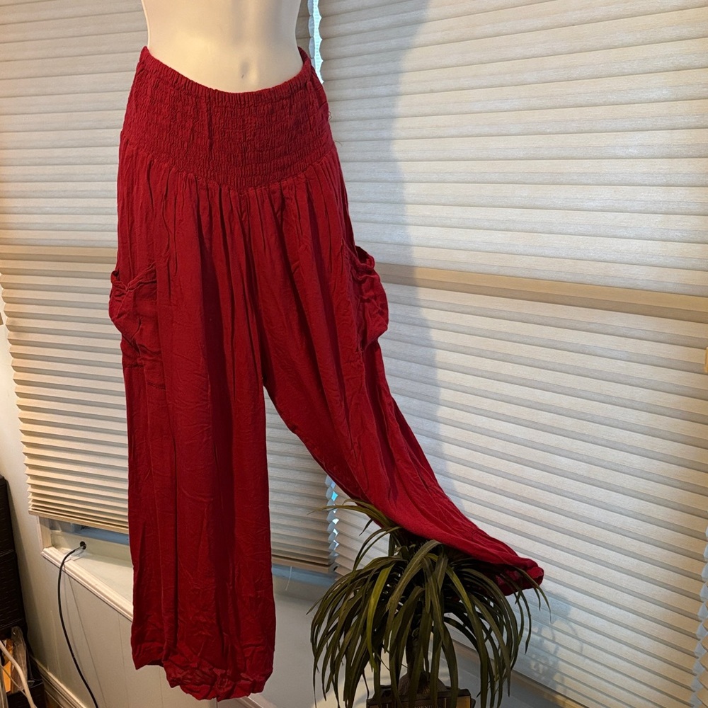 Chic Red Wide Leg Pants
